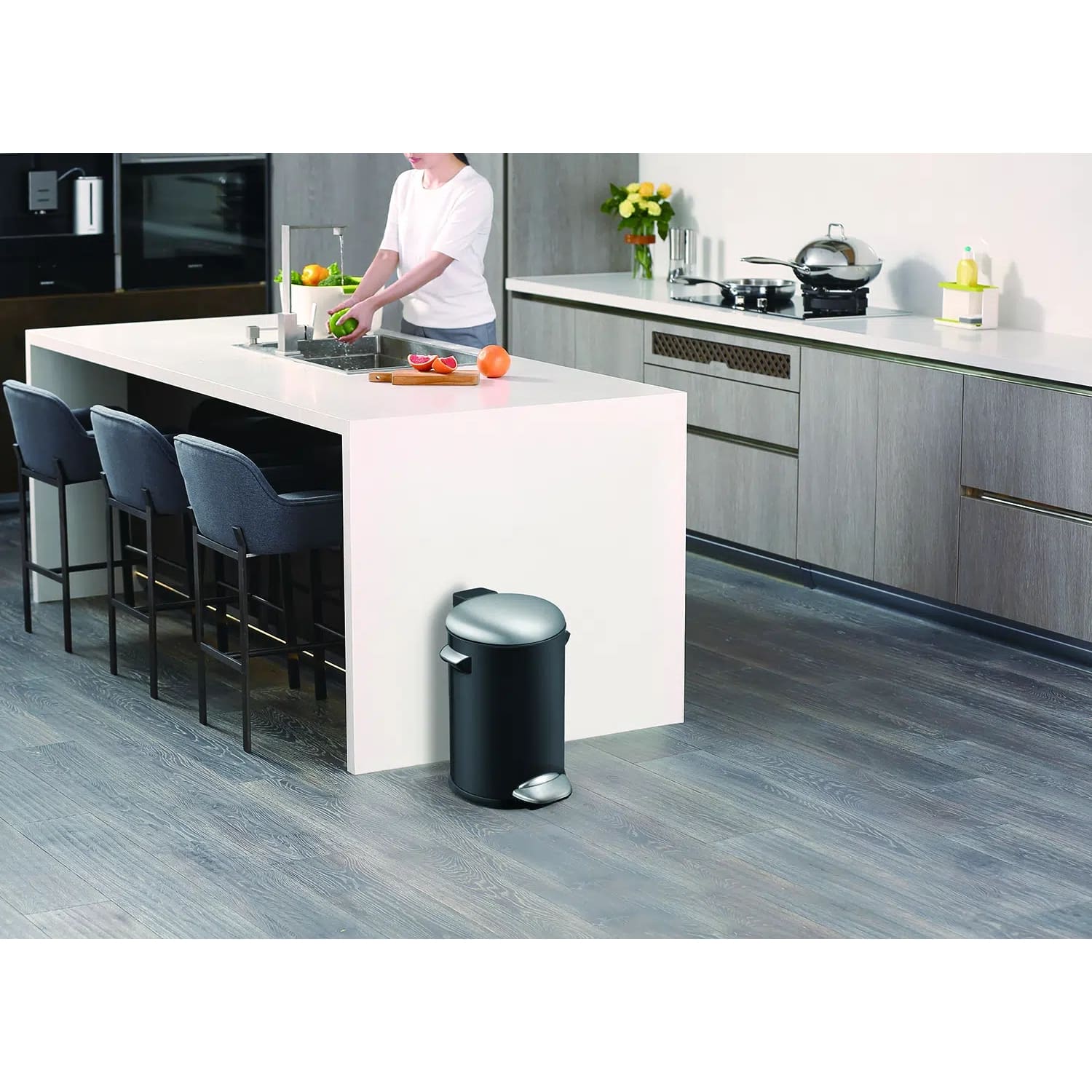 Cos de gunoi cu pedala, EKO, Belle Deluxe, 20 litri, 1 compartiment, negru