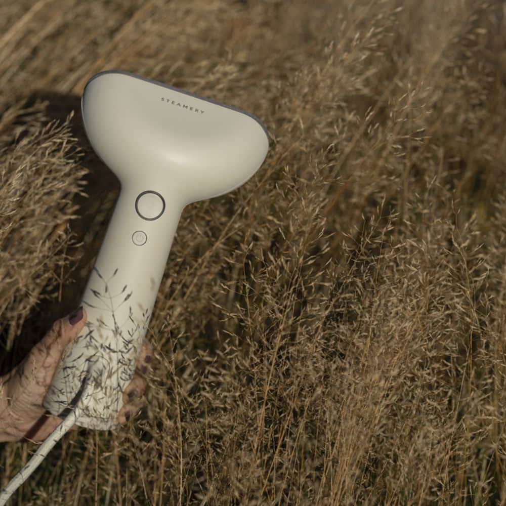 Aparat de calcat vertical cu aburi, Steamery Stockholm, Cirrus No.3, 1200 W, 90 ml, crem