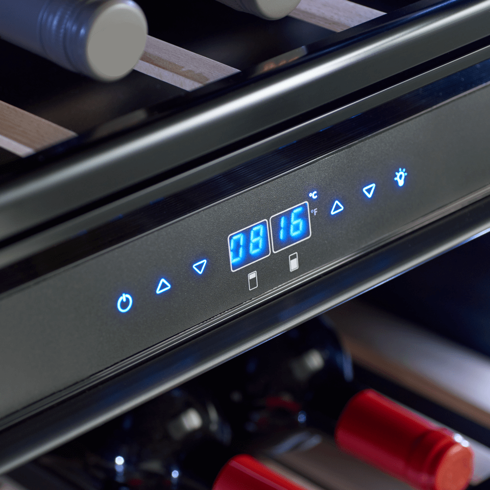 Racitor de vinuri incorporabil, 49 sticle, Dometic, E49FGB, negru