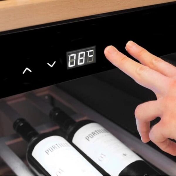Racitor de vinuri incorporabil Dual Zone, 180 sticle, Caso Germany, WineChef Pro 180, inox