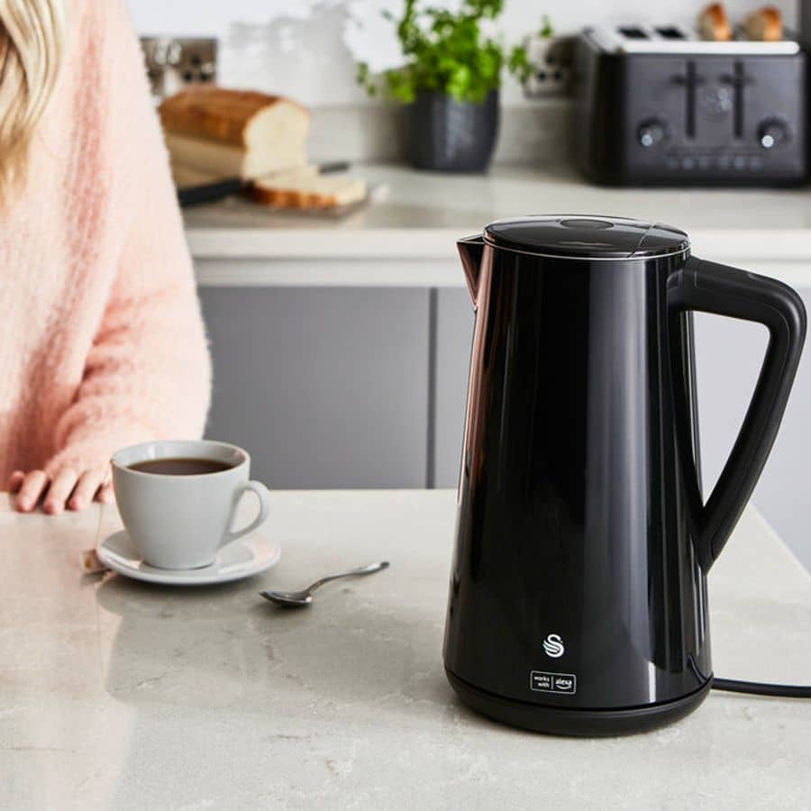 Fierbator apa, Swan, SK14650BLKNE, 1.5 litri, 1800 W, negru