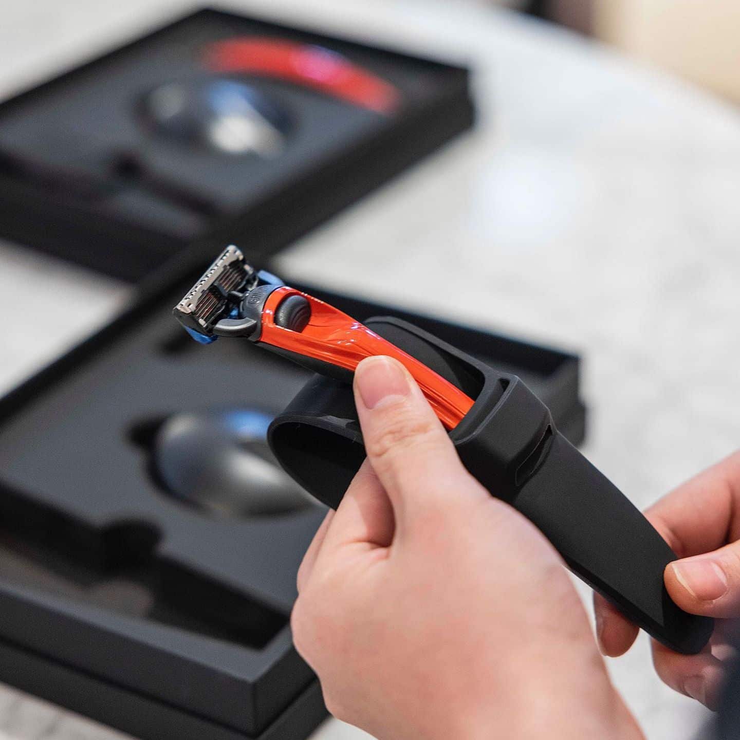 Set aparat de ras cu suport X1, Bolin Webb - Cooper Red