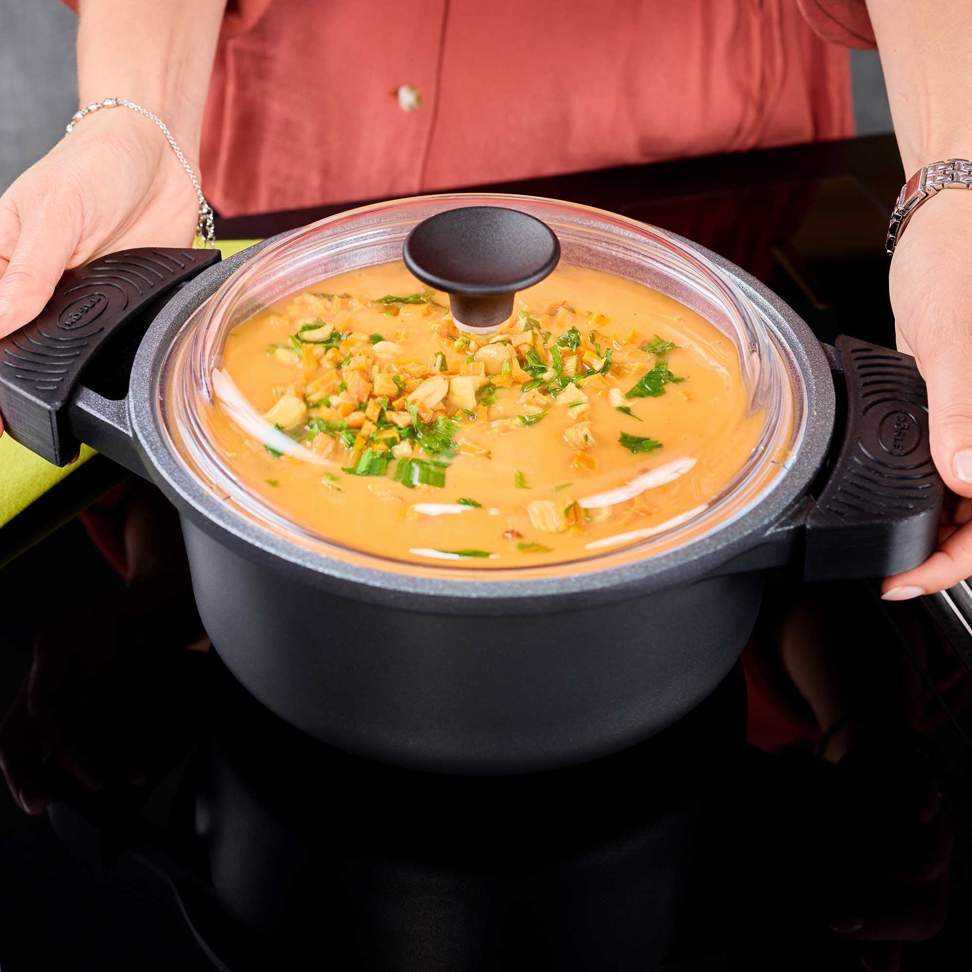 Oala de gatit cu capac, aluminiu turnat, 3.9 litri, Rosle, Cadini