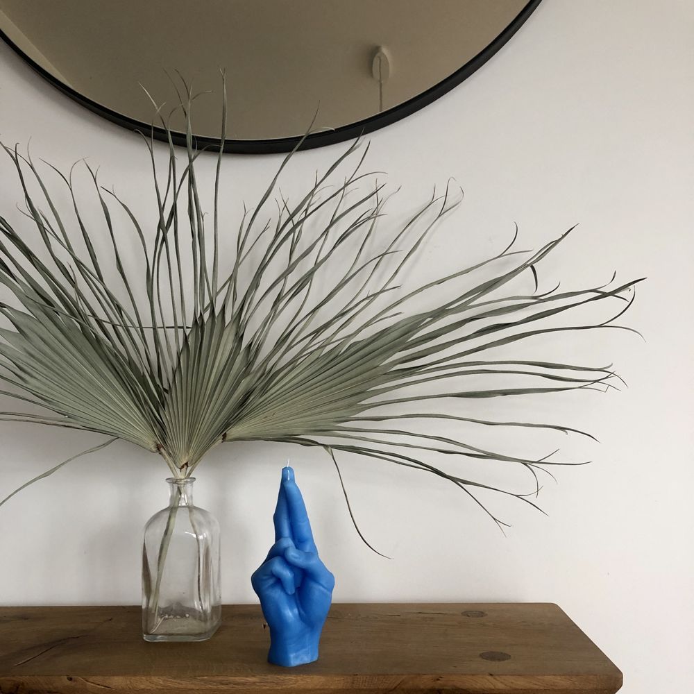 Lumanare decorativa Crossed Fingers, CandleHand - albastru