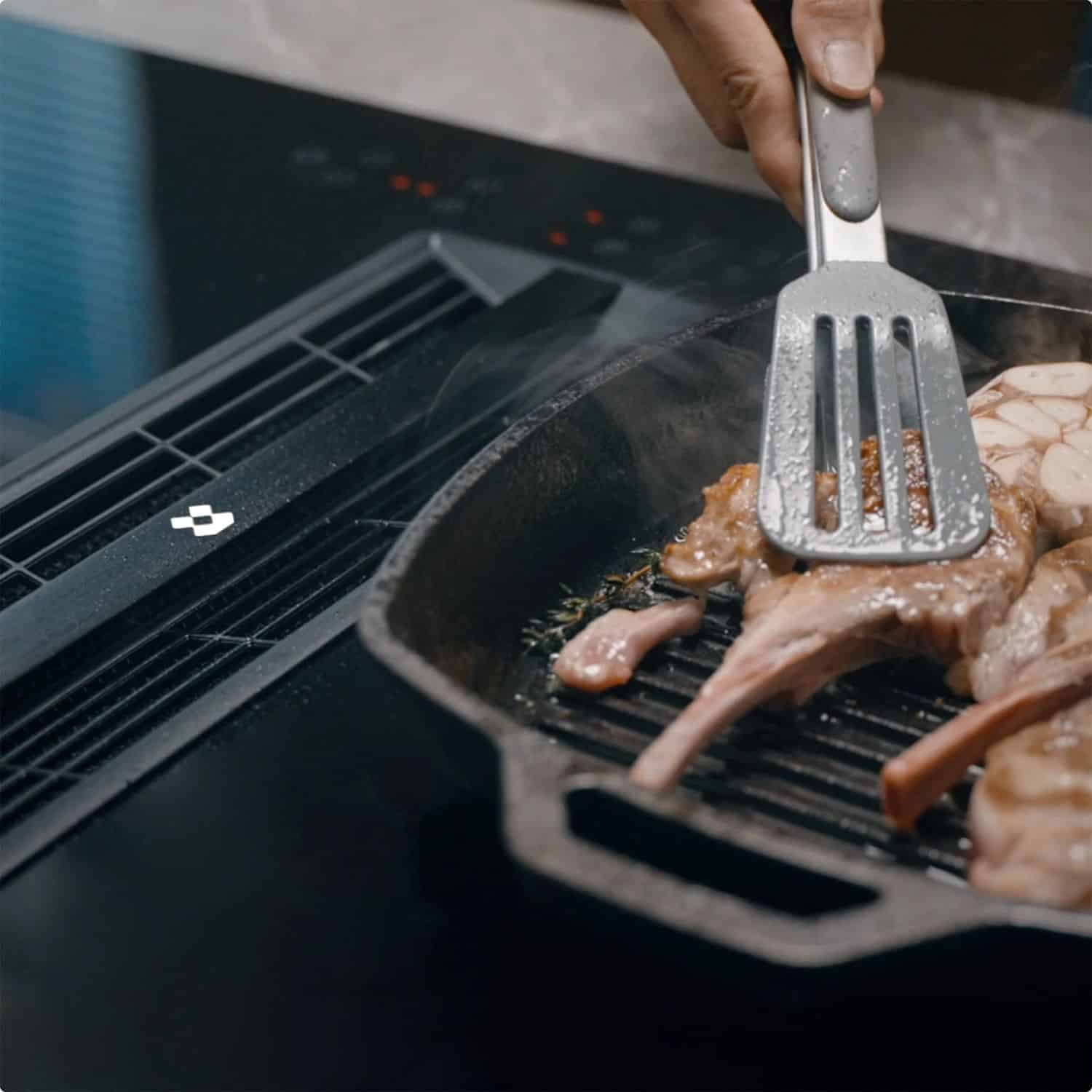 Plita electrica cu inductie incorporabila si hota integrata, Ciarra, ONE, 4 zone, 83 cm, negru