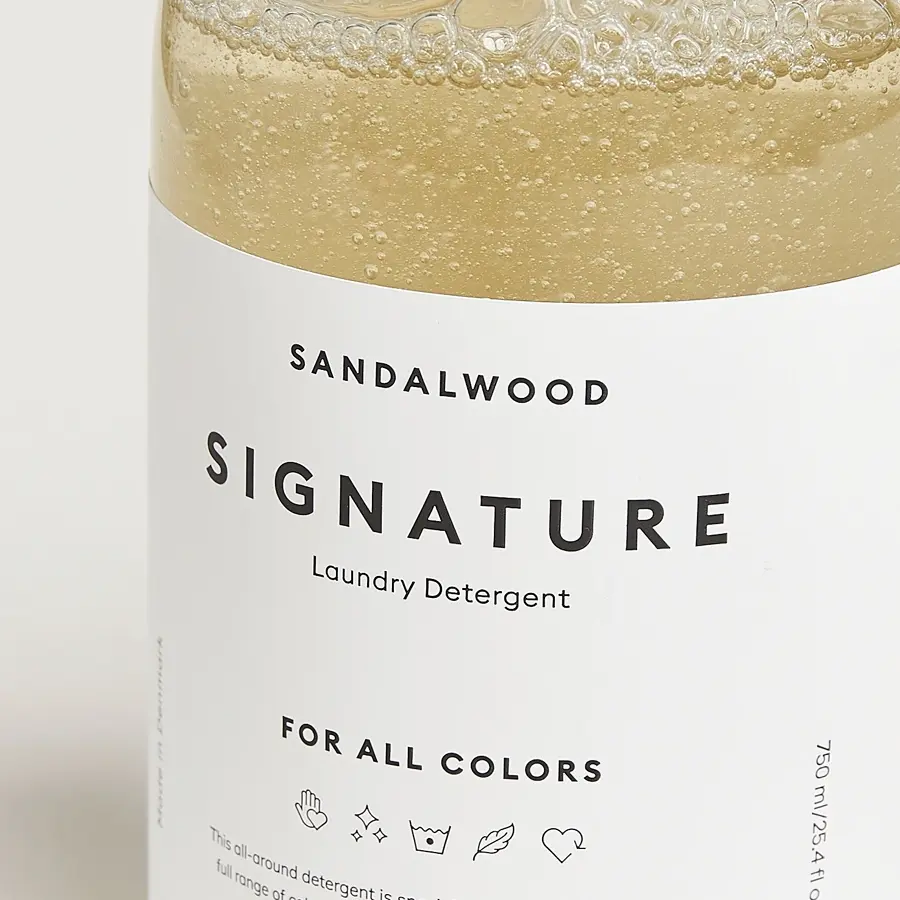 detergent lichid universal, rufe colorate, lemn de santal, 750 ml