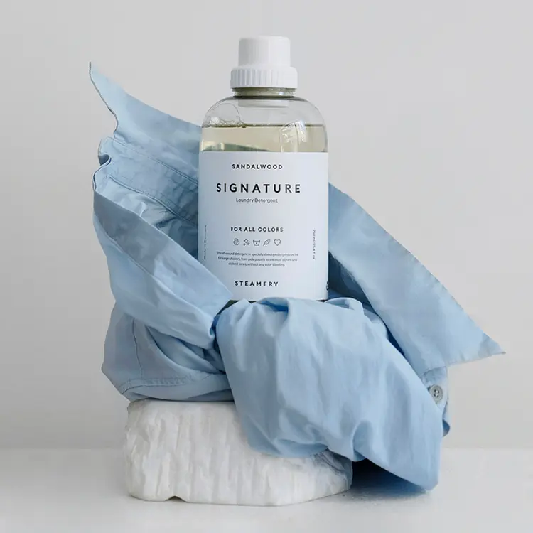 detergent lichid universal, rufe colorate, lemn de santal, 750 ml