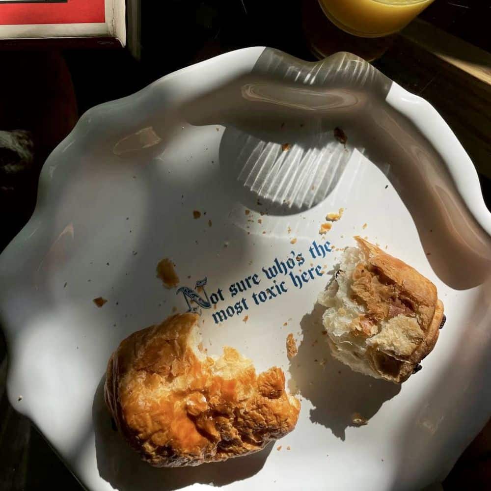 Farfurie ceramica, Incartato Ceramics, Toxic, The Issues Collection, Ø 28 cm, alb