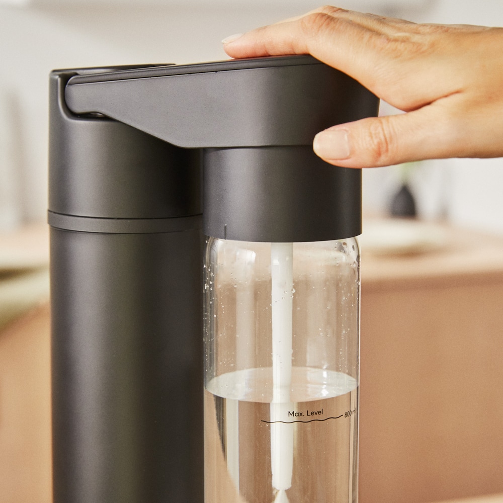 Aparat pentru apa carbogazoasa, CREATE, Soda Maker Studio, 1 litru, negru