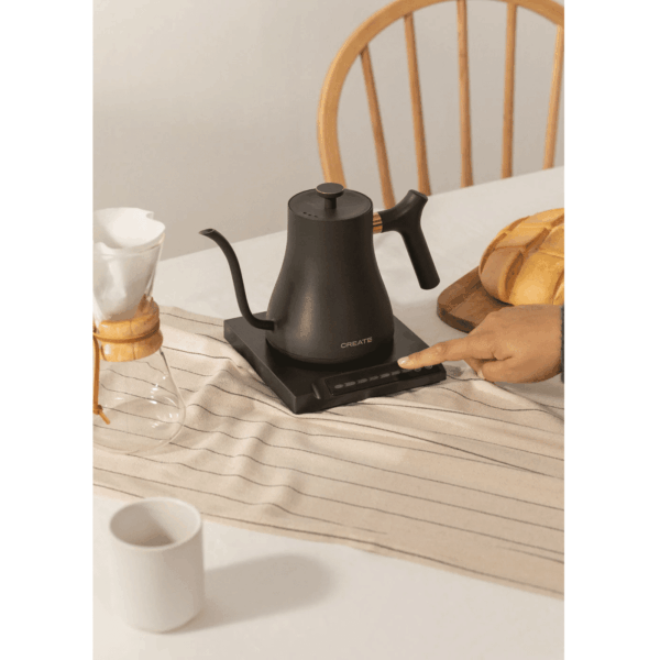 Fierbator apa pour-over, CREATE, Hattori Swan, 0.5 litri, negru mat