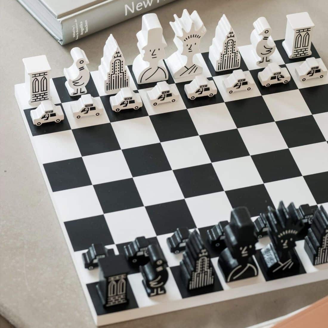 Joc de sah Chess NY, Printworks x The New Yorker, Editie Limitata, negru/alb