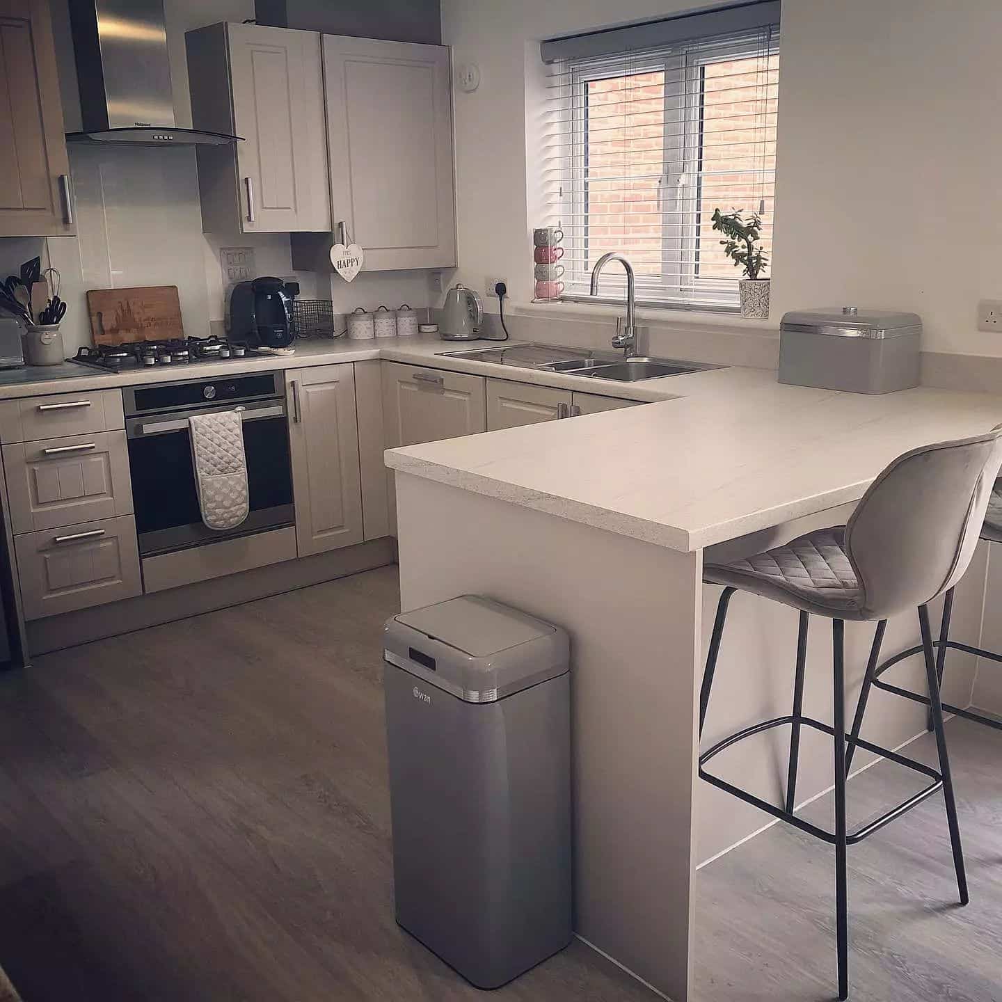 Cos de gunoi cu senzor, Swan, Retro, 45 litri, 1 compartiment, gri