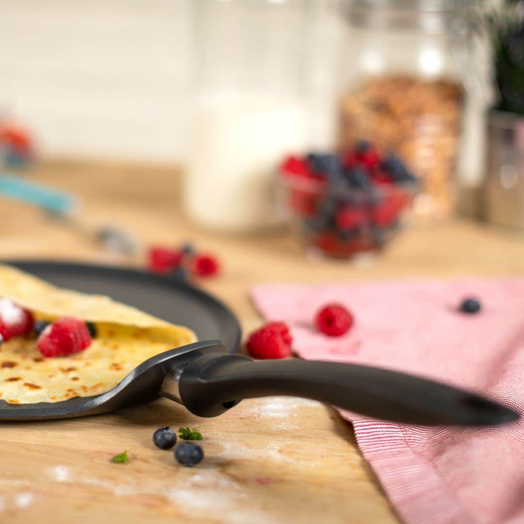 Tigaie pentru clatite, Ø 25 cm, aluminiu si titan, Kuhn Rikon, Easy Induction