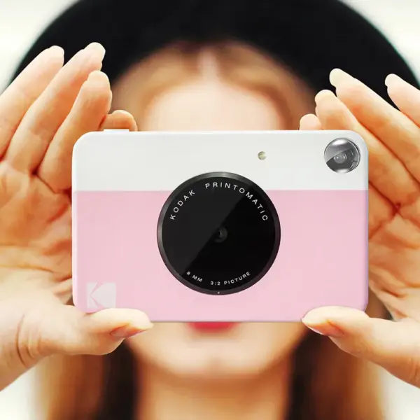 Aparat foto instant Kodak, Printomatic, roz pastel