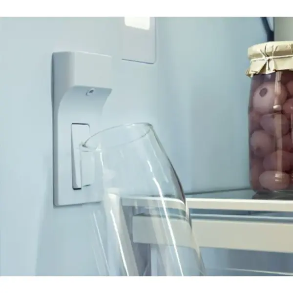 Frigider incorporabil cu dispenser de apa, 470 litri, Bertazzoni, colectie Professional, alb