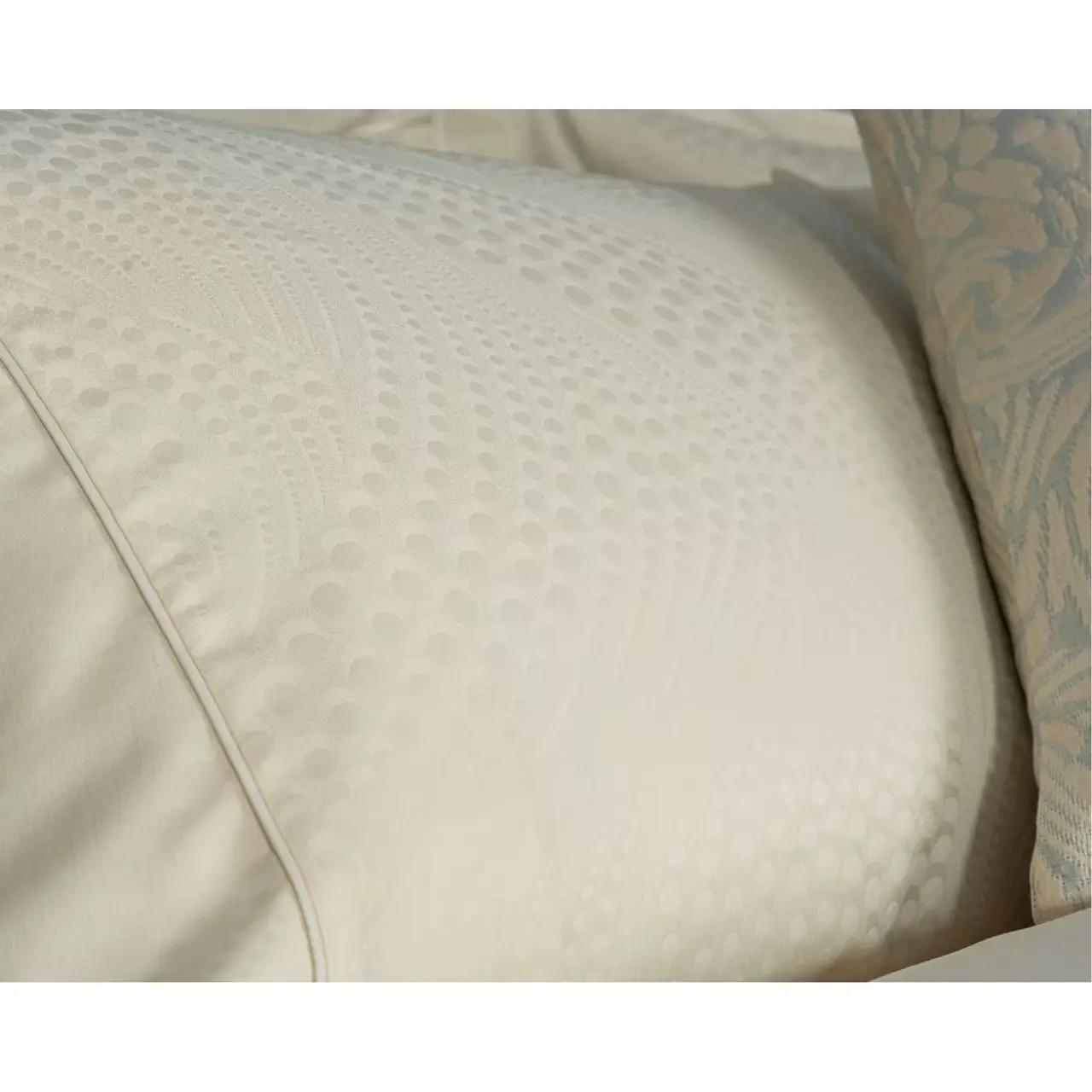 Set lenjerie de pat matrimonial premium, Valeron, 7 piese, Alessa, 100% bumbac egiptean, crem