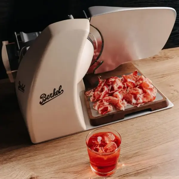 Feliator electric, Berkel, Home Line 250 Plus, 0-18 mm, crem mat