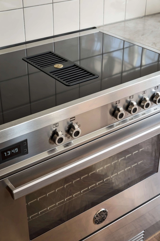 bertazzoni stove induction
