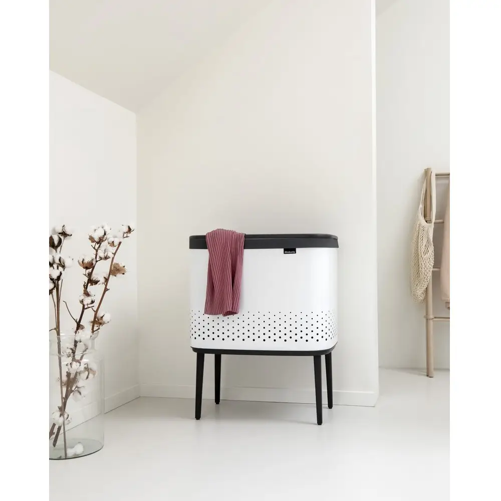 Cos pentru rufe cu picioare, Brabantia, Bo, 60 litri, alb