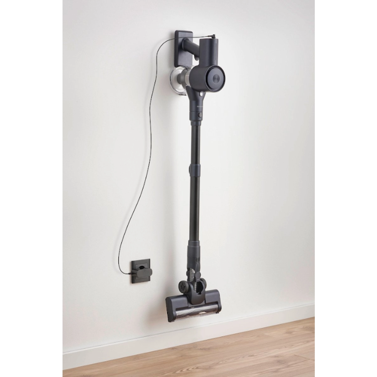 Severin aspirator vertical si de mana fara sac multifunctional, S7178, 2in1, pentru toate suprafetele, antracit, in suport de perete, la incarcat