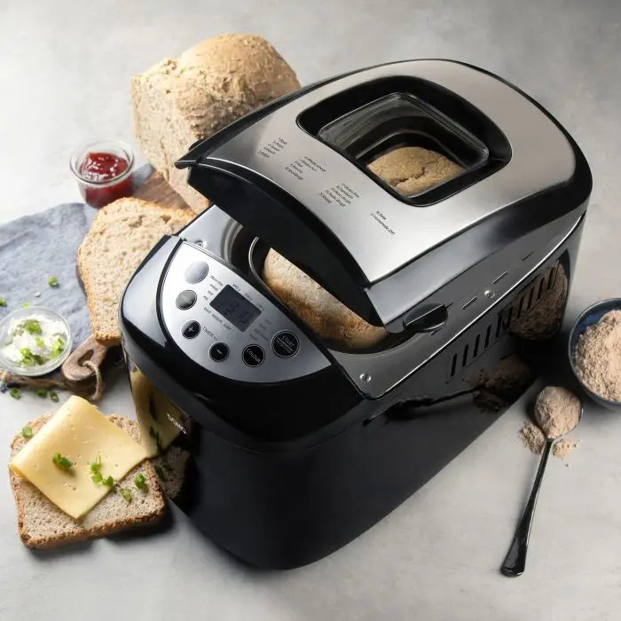 masina de facut paine de la domo, cu 17 programe, 1500g, 850w, negru