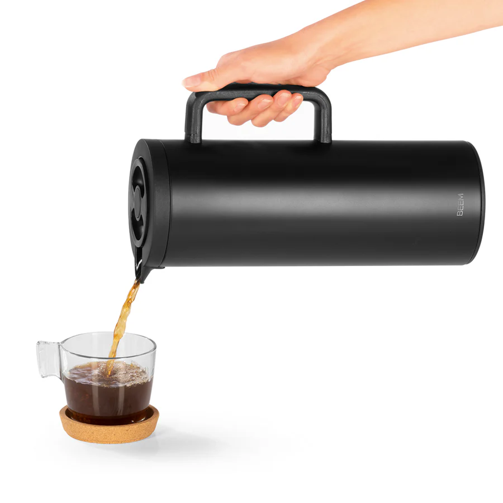 termos tip carafa beem, thermaljug, capacitate 1 litru, mentine lichidele fierbinti si reci pana la 12 ore, design modern si minimalist, protectie impotriva scurgerilor, ideal camping, picnix, birou, turnat cafea