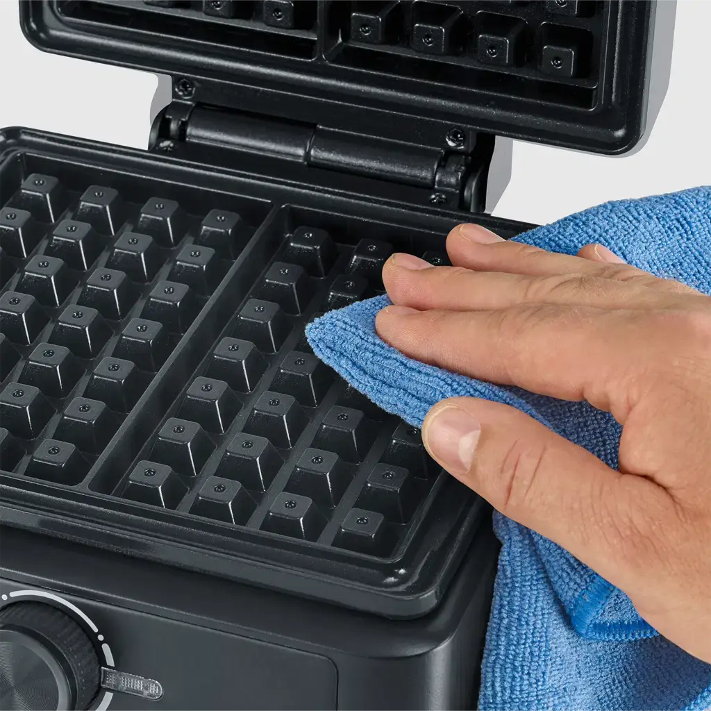 aparat de vafe si gofre severin, cu 2 placi antiaderente dreptunghiulare si panou de control mecanic, negru