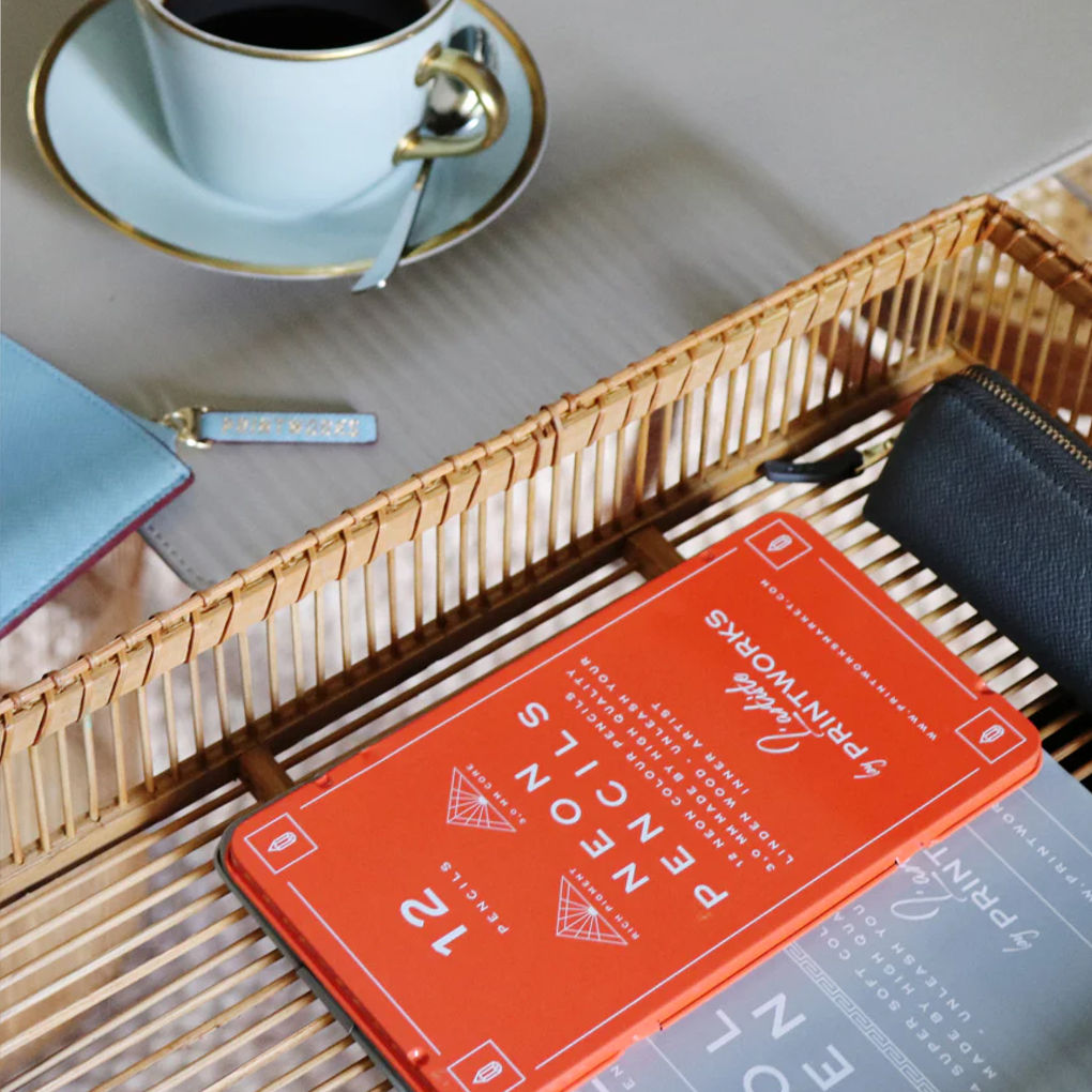 Set 12 creioane Printworks, ideale pentru pasionatii de colorat si desenat