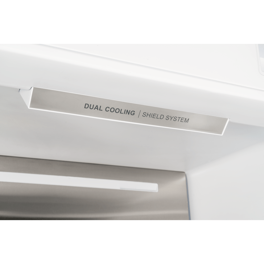 Combina frigorifica premium incorporabila Total No Frost Bertazzoni, 449 litri, colectie Master, congelator 126 litri, dispenser apa/gheata, 3 rafturi, 3 compartimente pe usa, temperatura reglabila, panou control tactil, iluminare LED, functie Eco, functie Vacanta, racire rapida, prezentare functie dual cooling