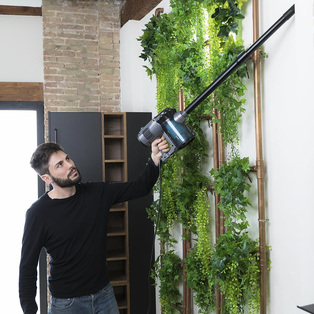 aspirator vertical si de mana 2in1 fara sac, cecotec, conga thunderbrush, folosit pentru a aspira suprafete superioare, cu tubul telescopic xxl, ideal pentru colturi, gri